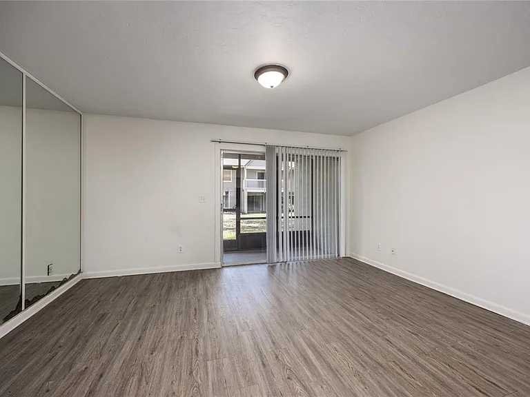 4411 SW 34th St #908 — Photo 10