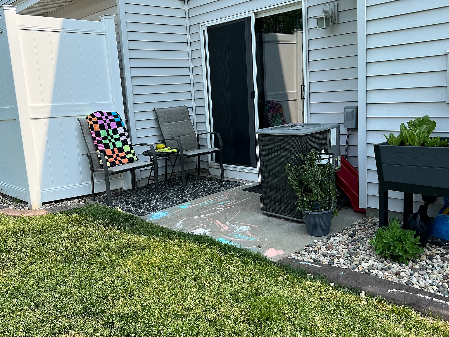 514 French Ln — Photo 2