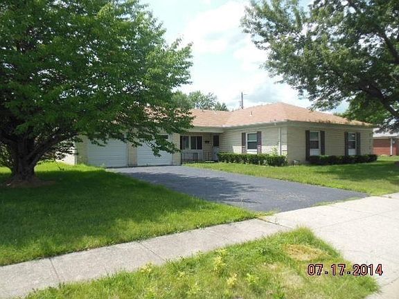 2nd image of 901 Warburton Dr