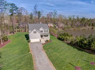 5632 Buckhunt Ln, New Kent, VA 23124