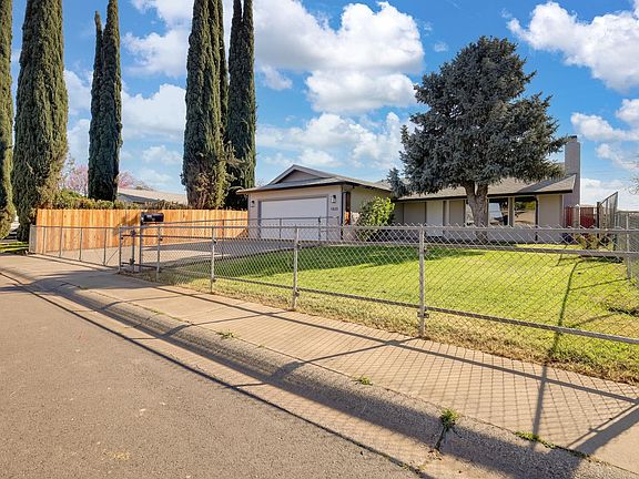 4th image of 1820 Kenwood Way