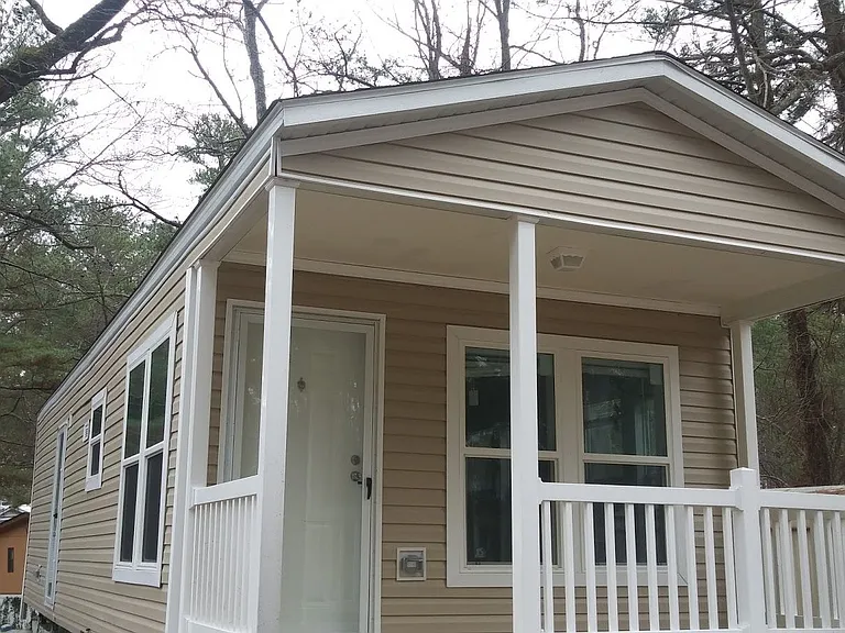 The Waverly — Photo 10