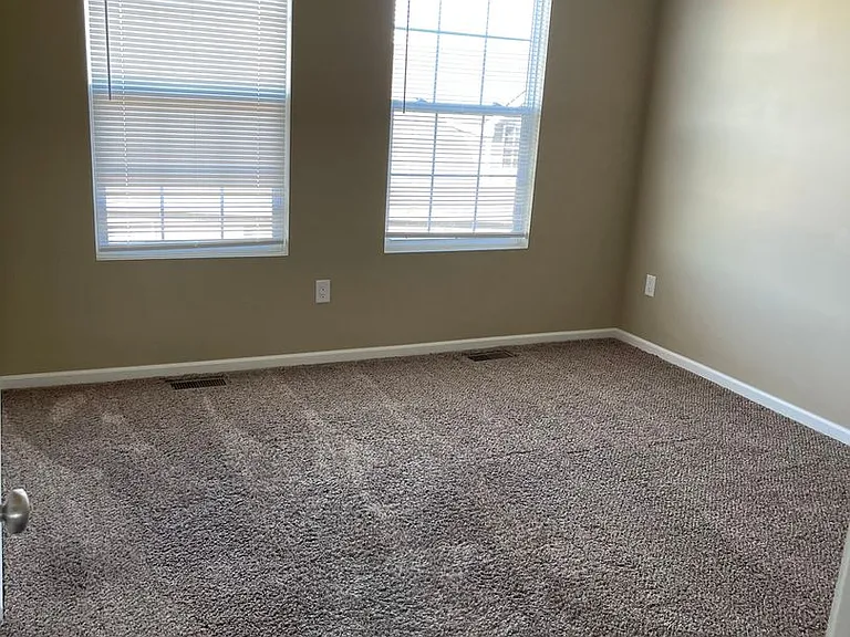 6870 Jack London Dr — Photo 24