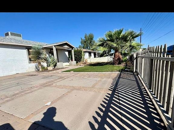 2nd image of 3010 W NORTHERN Avenue