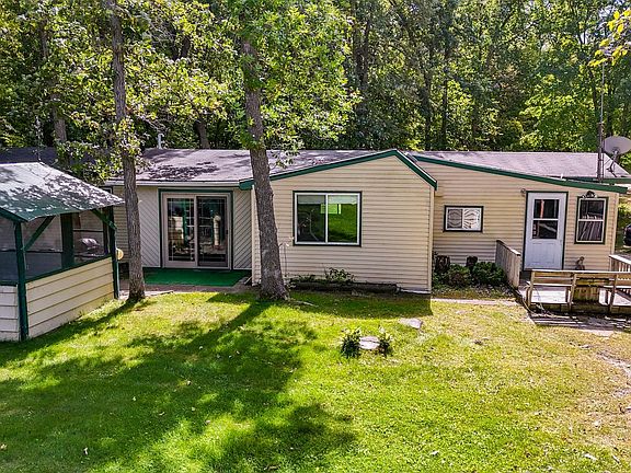 4th image of 10591 Boot Lake Rd