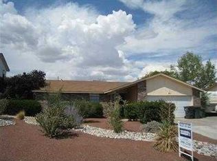 611 Western Hills Dr SE, Rio Rancho, NM 87124