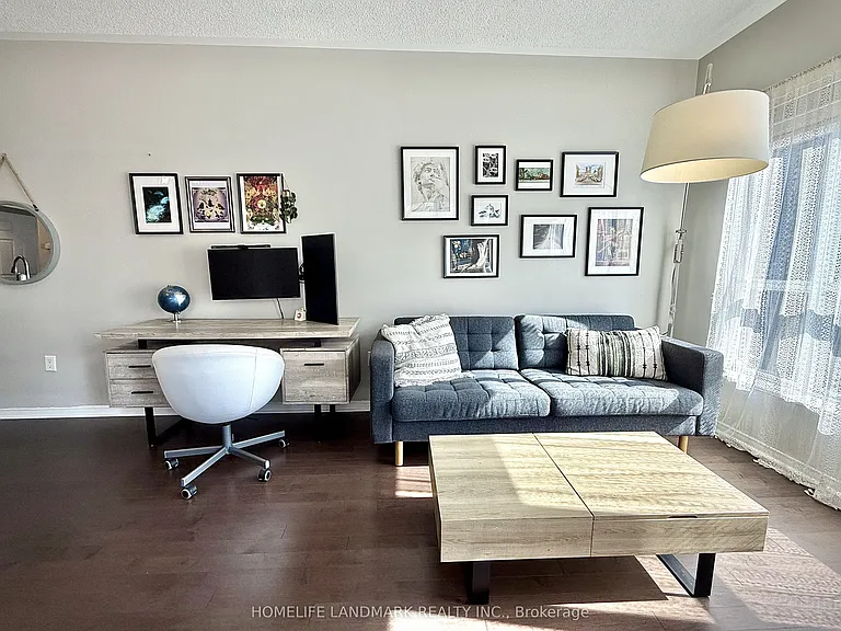 909 Bay St #701 — Photo 4
