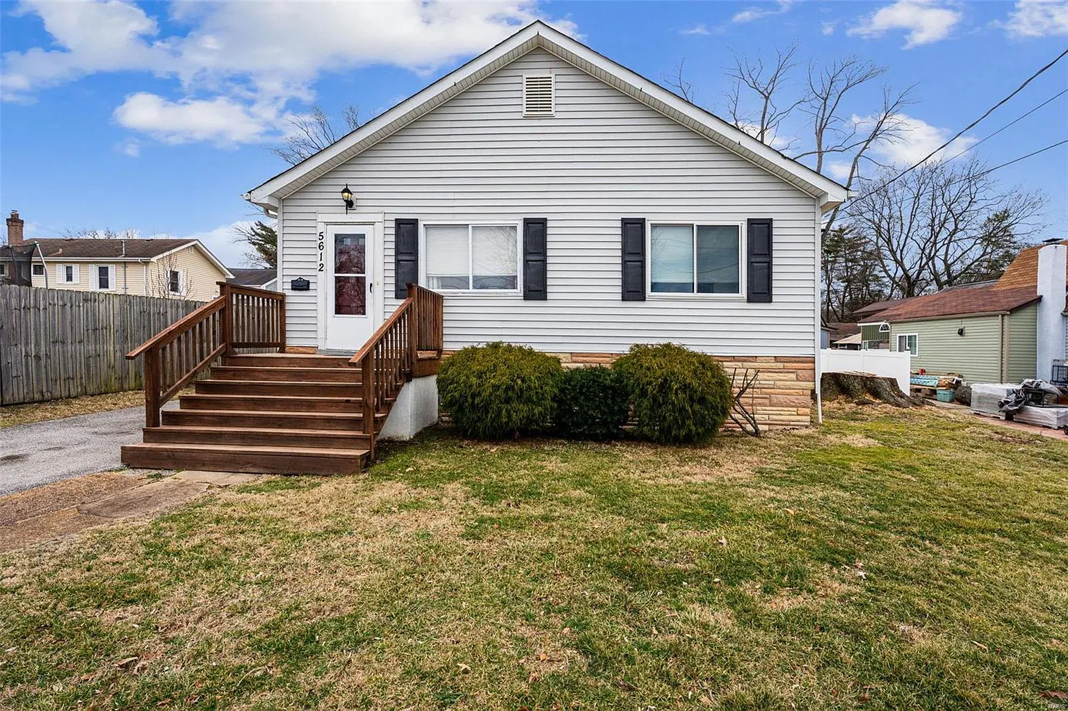 5612 Willard Ave photo 1