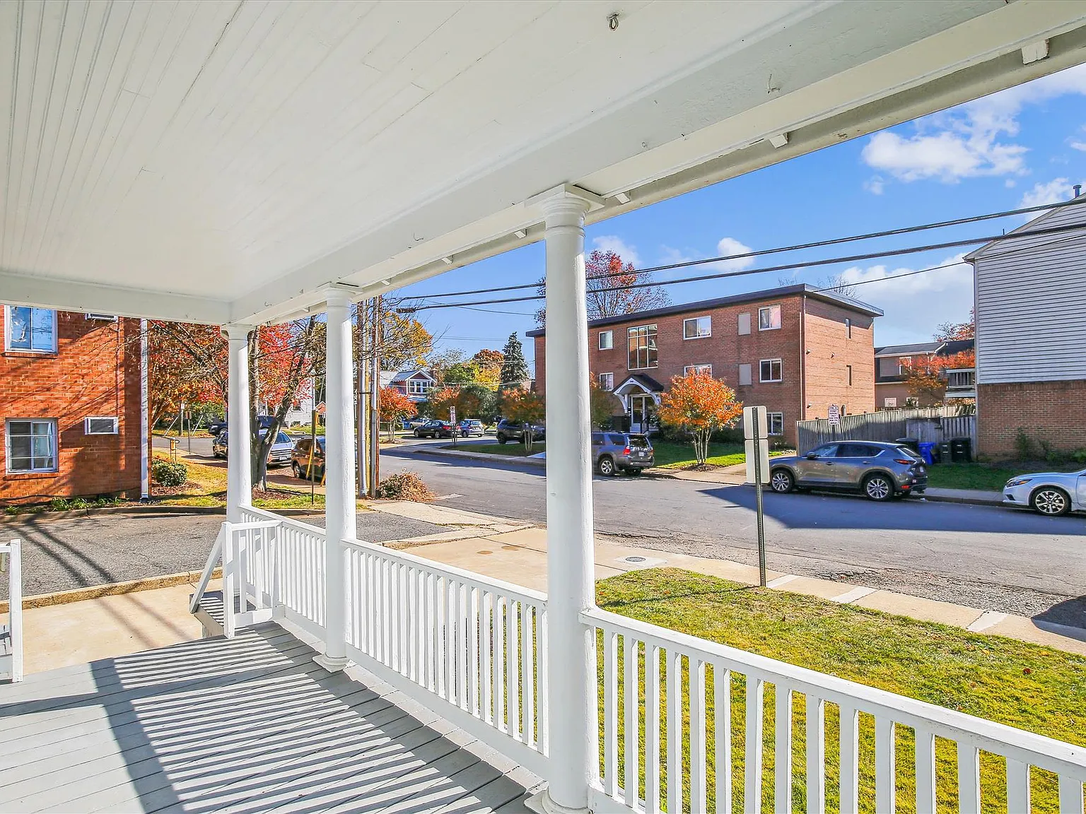 2 bed, 911 sqft, $4,495 — Photo 4