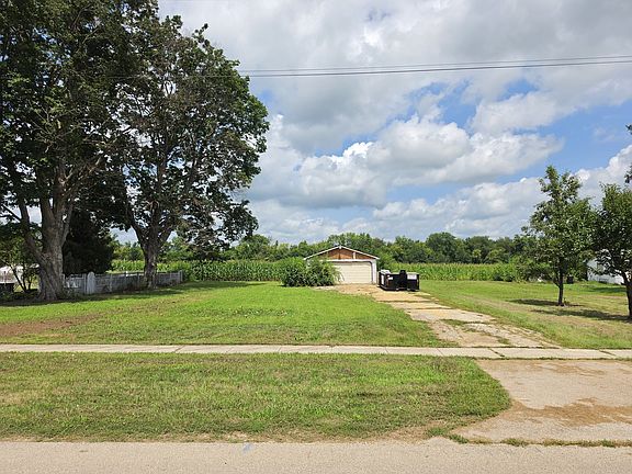 5th image of LOT 17 18th W
