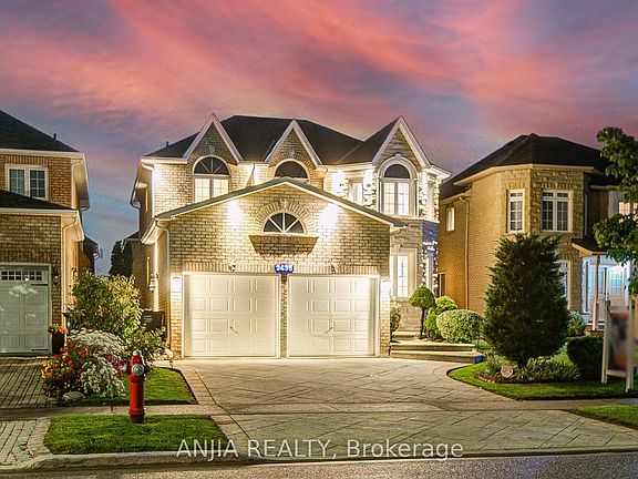 2nd image of 3435 Grand Park Dr