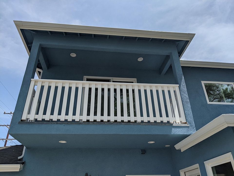 Front of balcony.