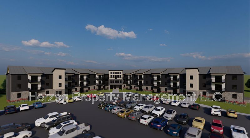 2nd image of 1020 Lakeland Dr NE APT 304