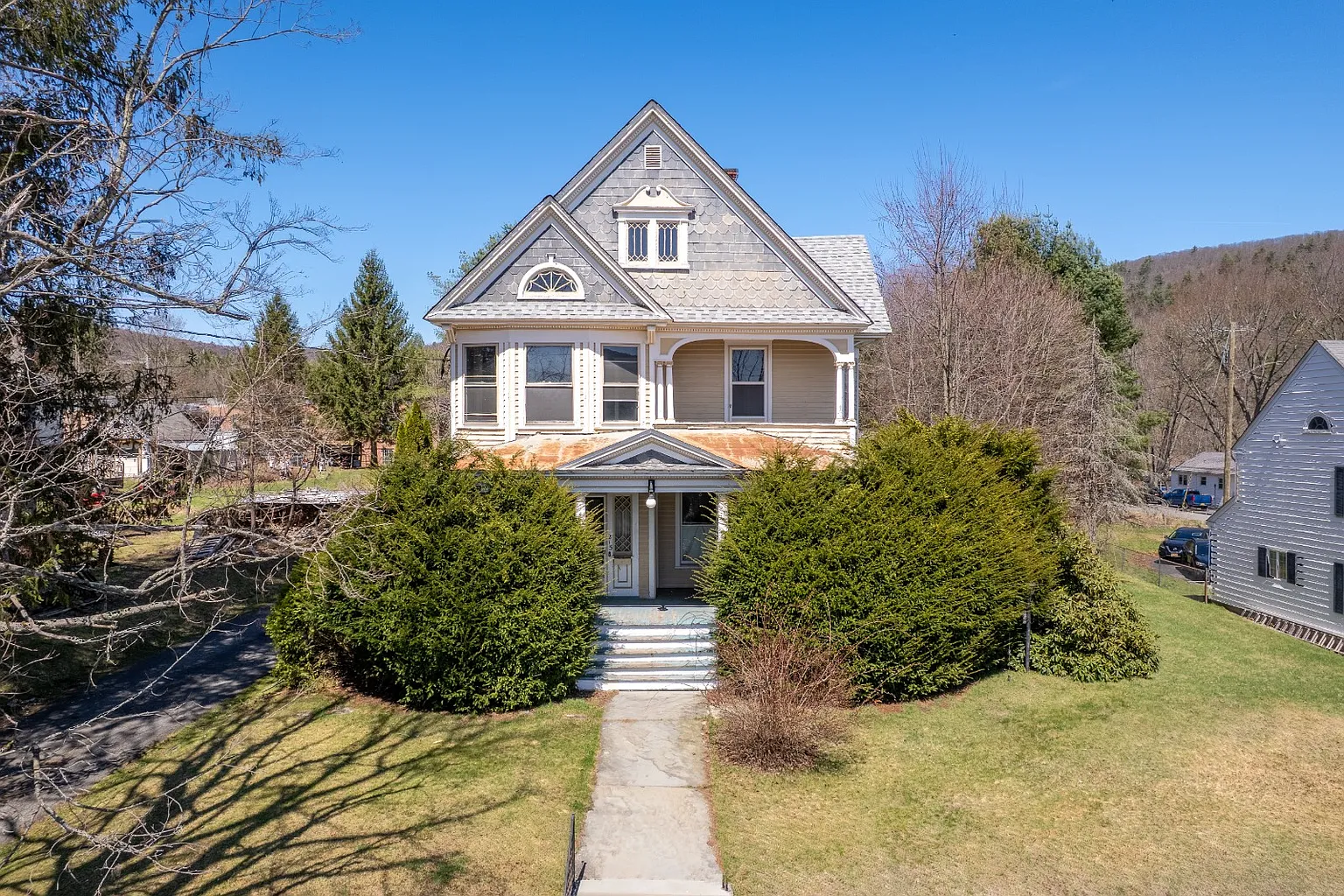 215 Vestal Ave photo 1