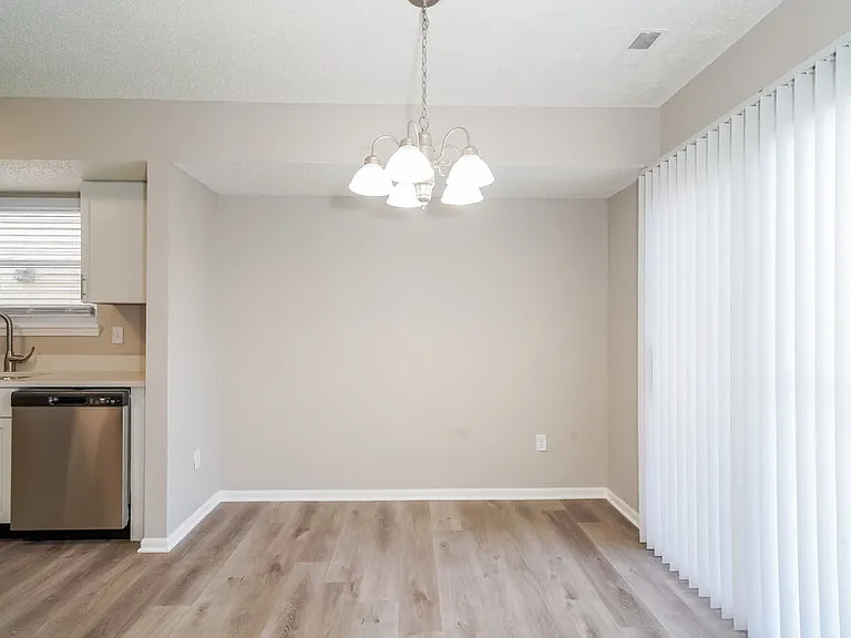 8336 Country Creek Dr — Photo 6