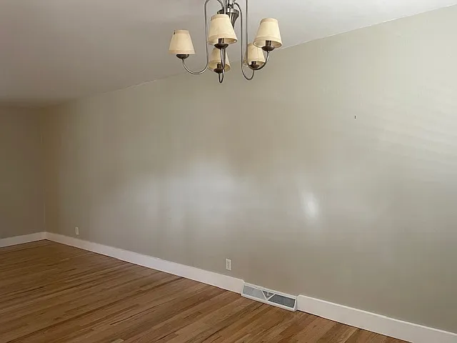898 Ithaca Dr — Photo 8