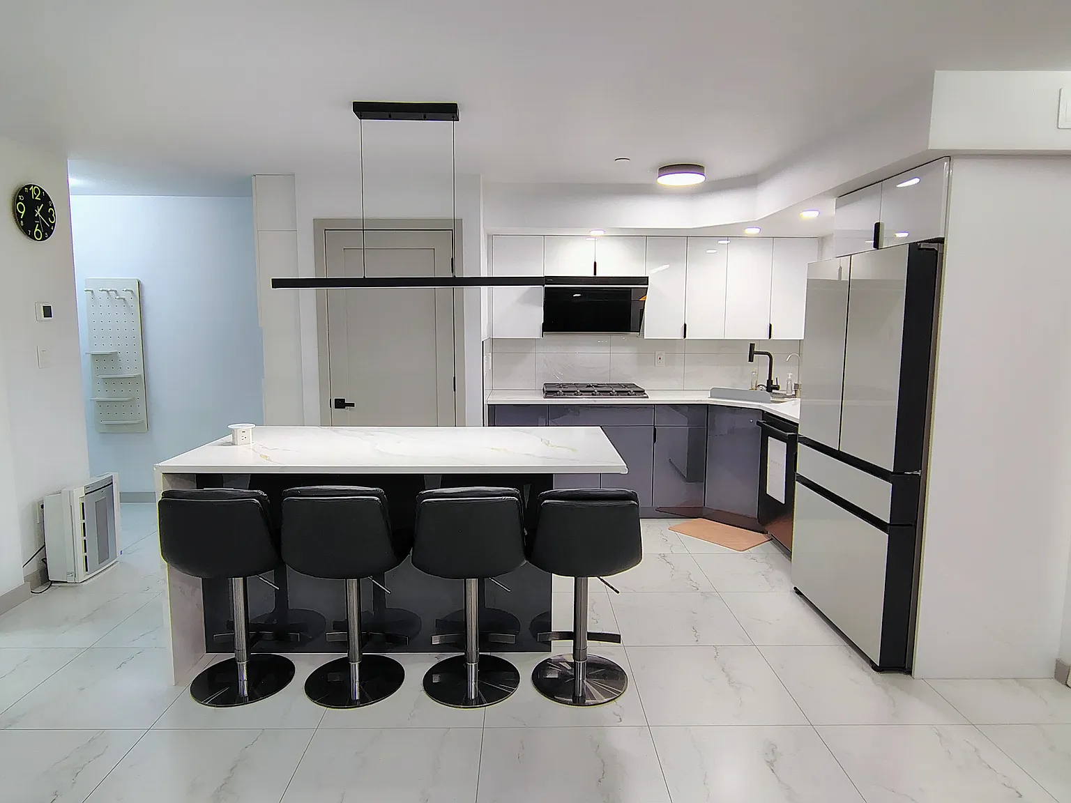 2 bed, 643 sqft, $2,500 — Photo 1