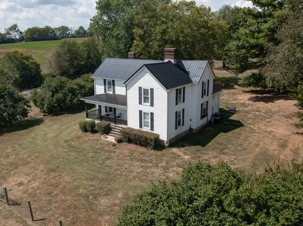 2620 W Headquarters Rd, Cynthiana, KY 41031