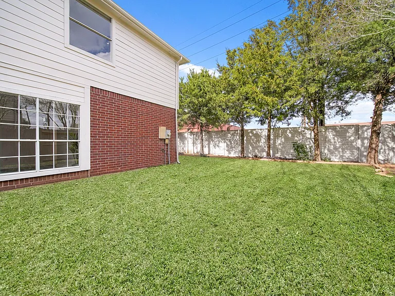 4623 Summer Lks — Photo 27