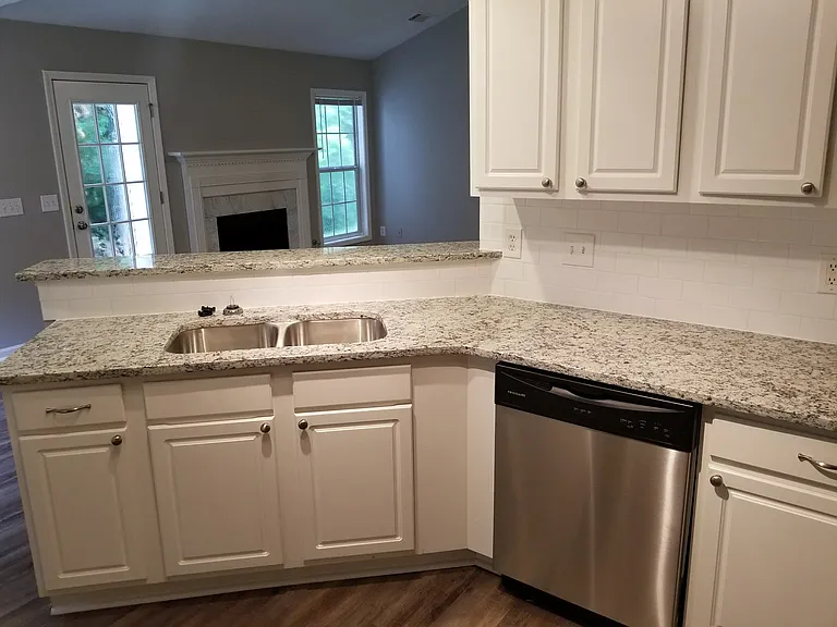 2720 Dacula Cove Cir — Photo 4