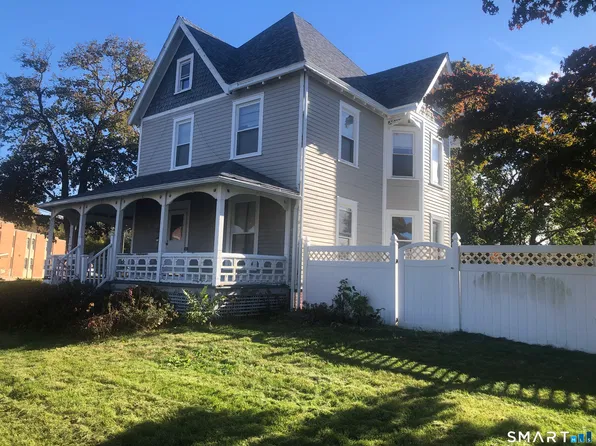 1422 Main Street, East Hartford, CT 06108