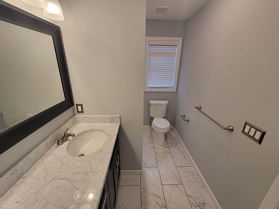 2nd image of 851 Lindegar St