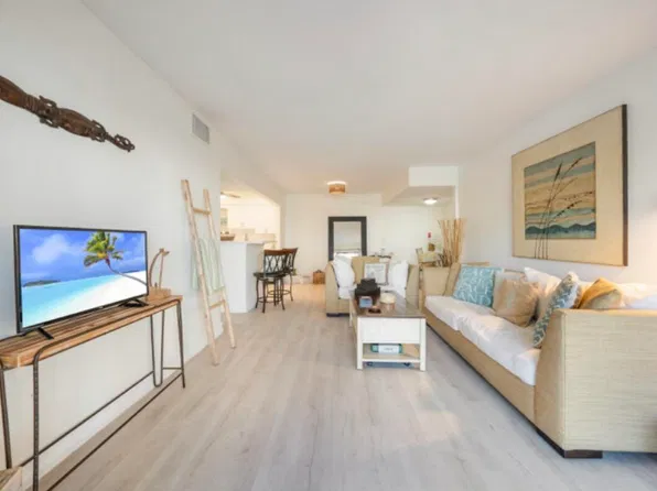 170 Cypress Club Drive #702, Pompano Beach, FL 33060