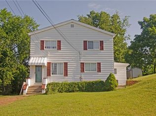 18 Phillips Ln, Mc Kees Rocks, PA 15136