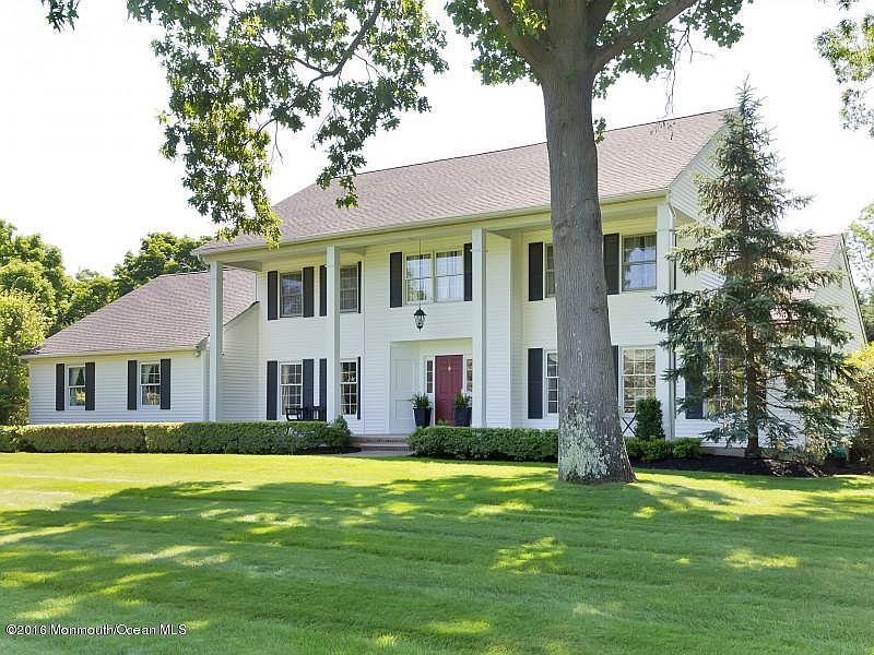 2nd image of 721 Lovett Rd