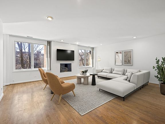 5th image of 1125 Lake Cook Rd APT 405