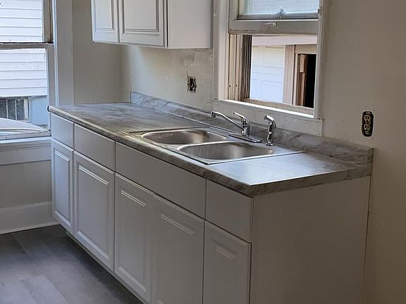 4th image of 3025 Kingston Ave