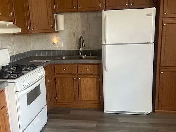 3rd image of 990 S Heights Ln #992-A