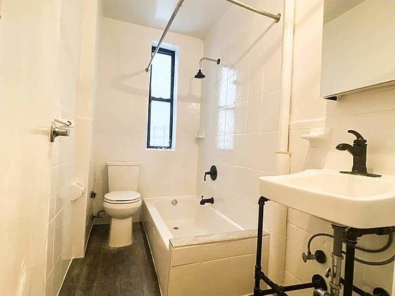 5th image of 535 W 162nd St #B6