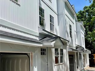 313 Humphrey St #4, New Haven, CT 06511