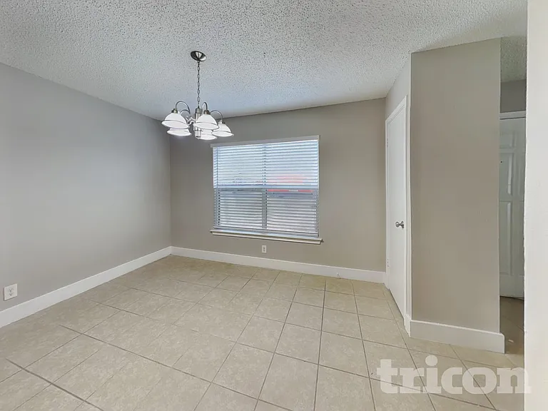 8338 Morning Grv — Photo 7