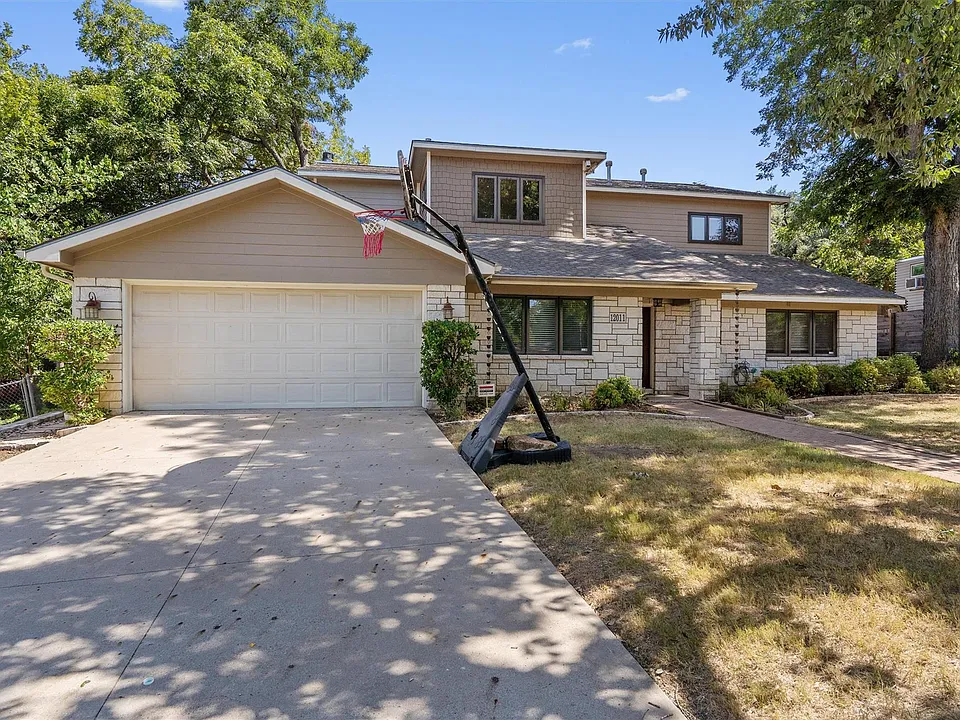 12011 Dove Haven Dr