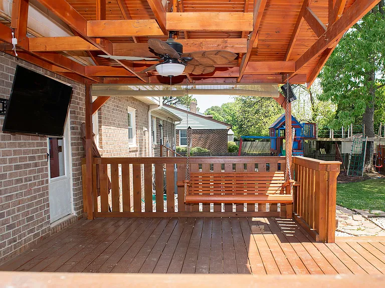 1671 Meredith Rd — Photo 31