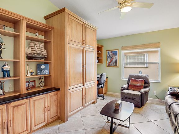 5th image of 11648 Dove Hollow Avenue