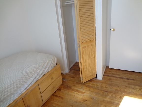 5th image of 14-23 31st Ave APT 1C
