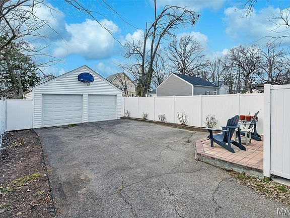 4th image of 651 Cleveland Ave