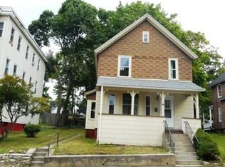 40 Duxbury Rd, Worcester, MA 01605