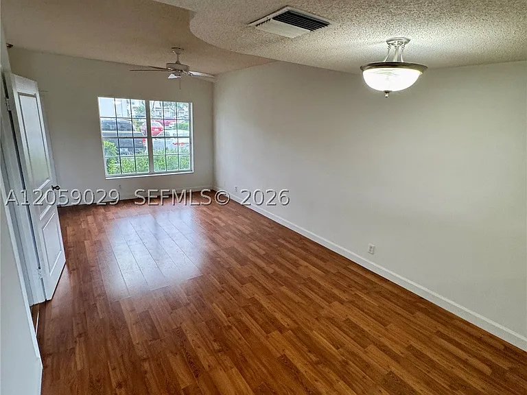 16743 Hemingway Dr #16743 — Photo 16