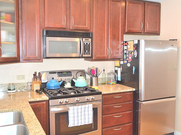 4th image of 2142 N 75th Ct