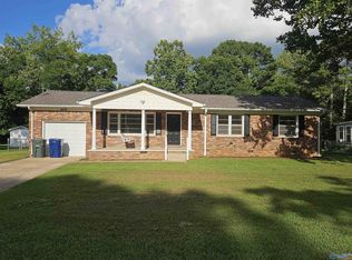 4604 Rochell Dr NW, Huntsville, AL 35810