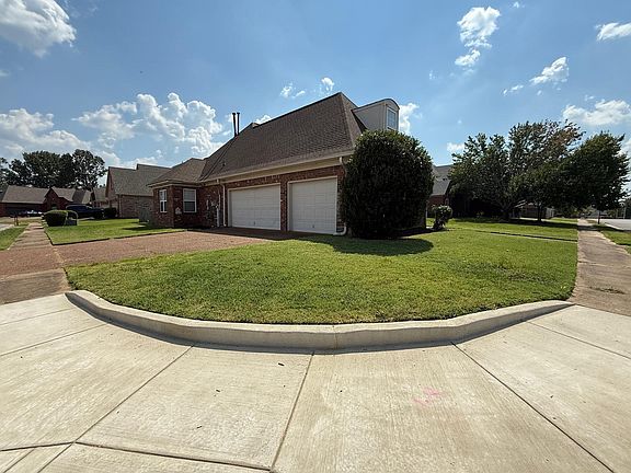 2nd image of 370 Lida Ln