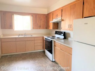 1109 Olive Ave APT 5, Redding, CA 96001