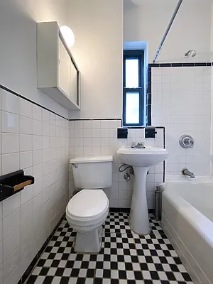 Rented by Compass | media 25