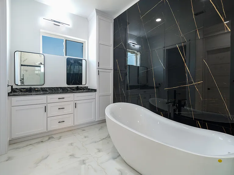 1001 Henry Way — Photo 14