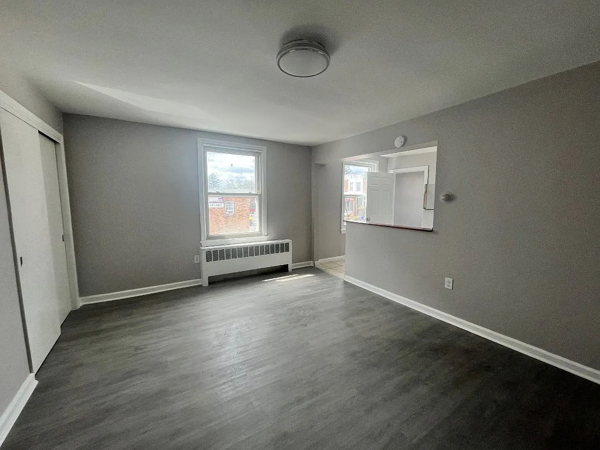 1 bed, 750 sqft, $950 — Photo 2