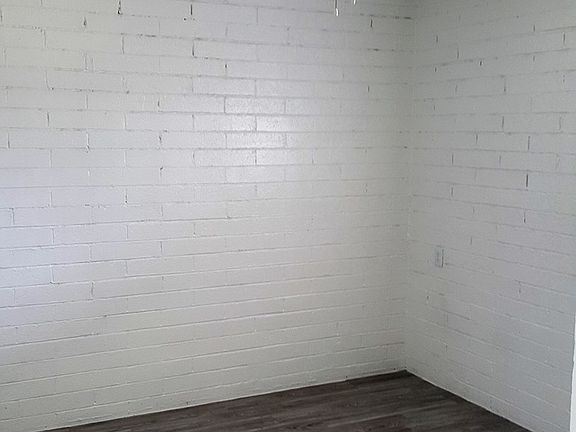 3rd image of 502 W Highland Ave #516I